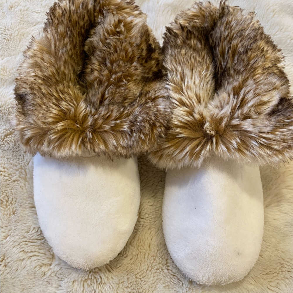 PB Fuzzy Slippers